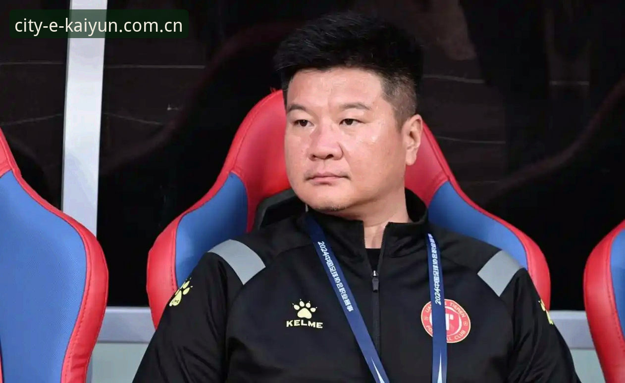 辽宁铁人换帅后首阶段调整方向曝光，徐正源三中卫体系引发阵容重组